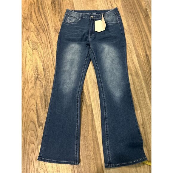 C.O.Z.Y Womens Size Large 32 x 30 Boot Cut Blue Denim Jeans - Picture 4 of 6